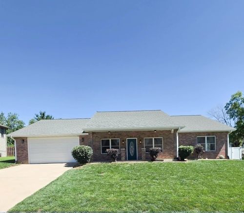 5437 Watchtower Dr, Quincy, IL, 62305-9027 | Card Image