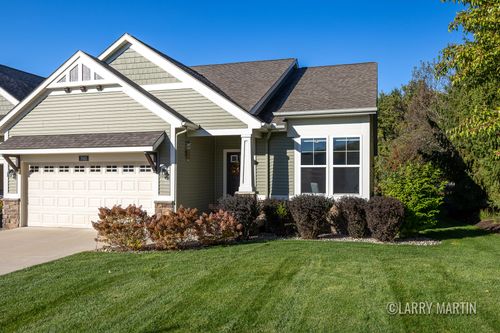 60-7615 Sofia Dr Sw, Byron Center, MI, 49315-7802 | Card Image