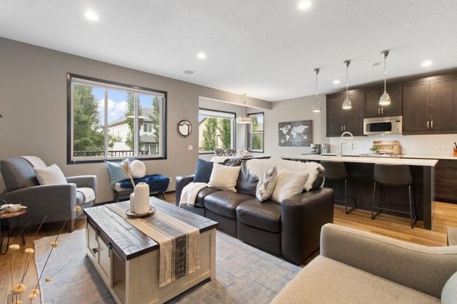 60 Brightoncrest Rise Se, House other with 3 bedrooms, 4 bathrooms and 4 parking in Calgary AB | Image 7