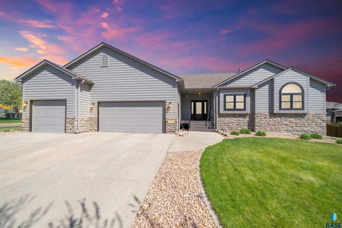 3008 W Brandy Wine St, Sioux Falls, SD, 57108-1538 | Card Image