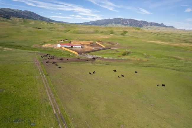 7068 S Peak Rd, Home with 4 bedrooms, 0 bathrooms and null parking in Geyser MT | Image 9