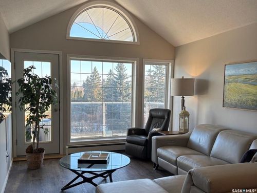 301-1700 Main St, Saskatoon, SK, S7H5S1 | Card Image