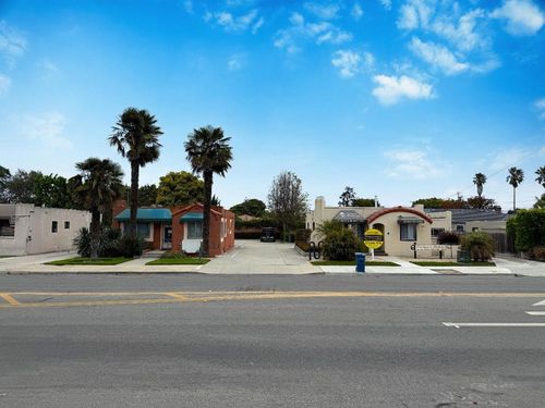 51 E Romie Ln, Salinas, CA, 93901-3123 | Card Image