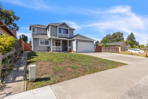 2386 Baggett Dr, Santa Rosa, CA, 95401-6426 | Card Image