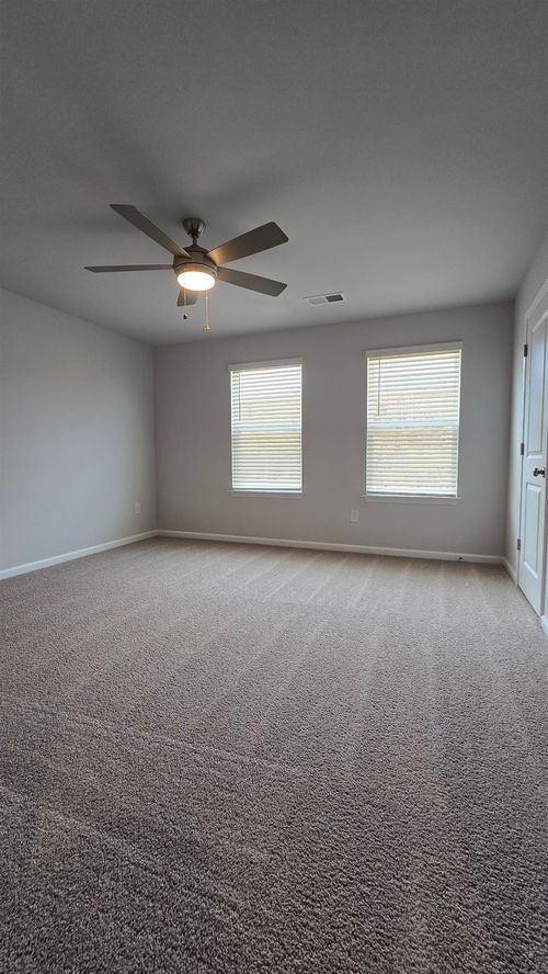 1263 Forestbrook Ln, Spartanburg, SC, 29303-6356 | Card Image