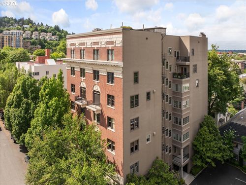 301-2141 Nw Davis St, Portland, OR, 97210-3558 | Card Image