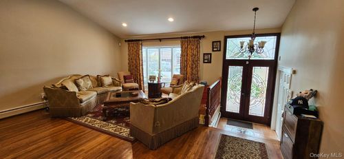 739 Bonnie Drive, Hempstead, NY, 11510 | Card Image