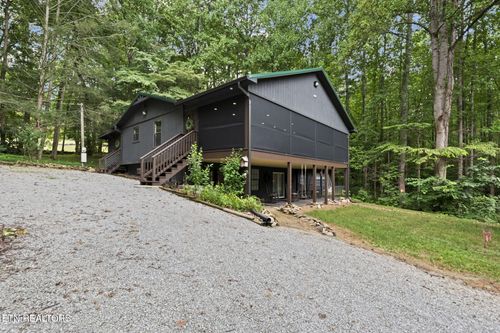 114 Pam Ln, Townsend, TN, 37882-4528 | Card Image