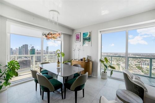 4411-1900 N Bayshore Dr, Miami, FL, 33132-3001 | Card Image