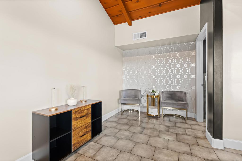 Residential in Ramona 4