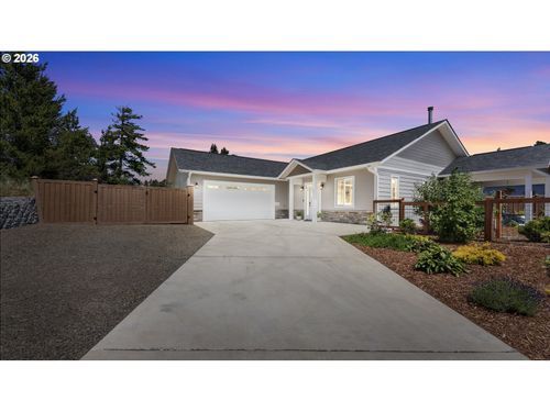 5275 Dunewood Dr, Florence, OR, 97439 | Card Image