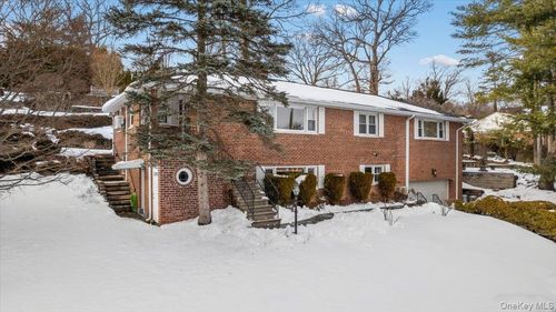 15 Chauncey St, Yonkers, NY, 10707-1007 | Card Image