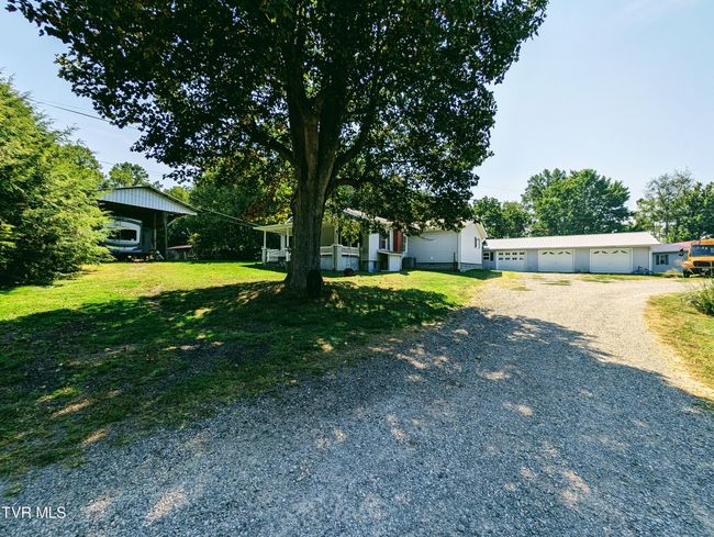 2509 Dc Caney Ridge Rd, House other with 3 bedrooms, 2 bathrooms and null parking in Clintwood VA | Image 4