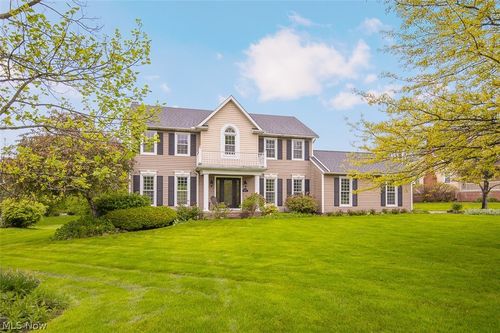7528 Lakedge Ct, Hudson, OH, 44236-1869 | Card Image