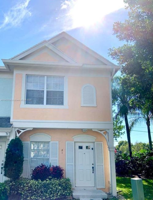21 Fleming Ct, Weston, FL, 33326-3103 | Card Image