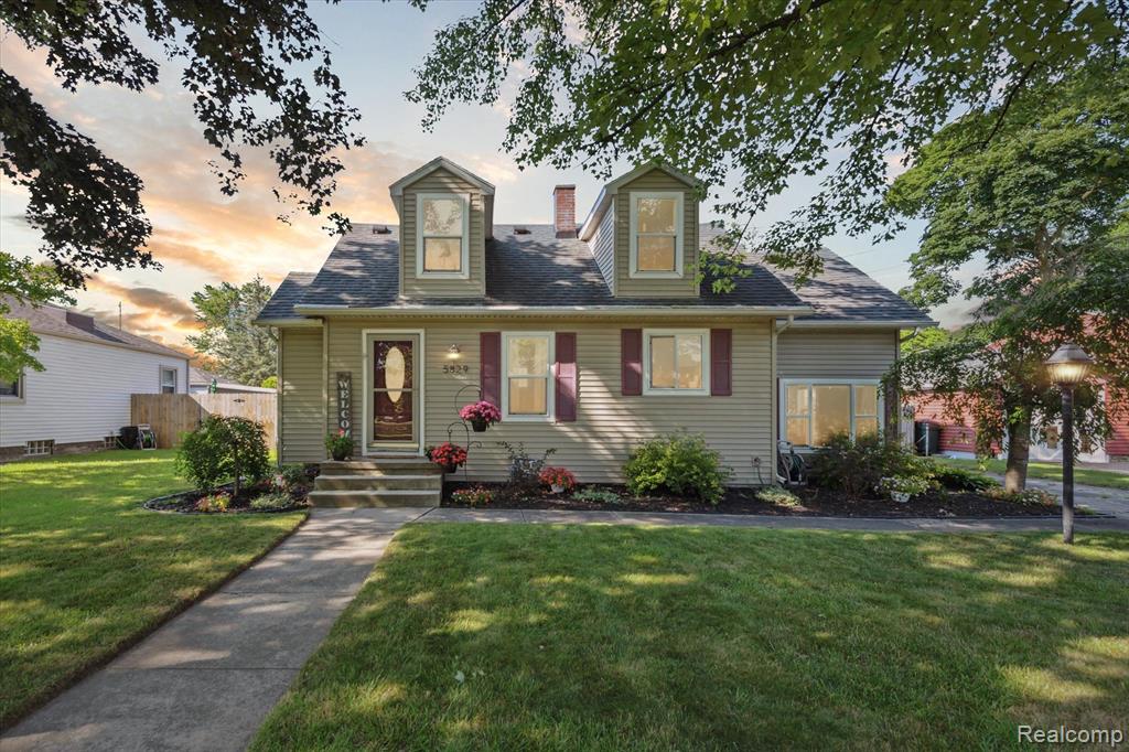 Edgewood Blvd, Monroe, MI 48161 #1