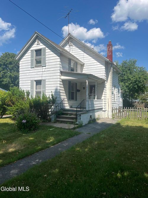 55 Prospect St, Glens Falls, NY, 12801-3233 | Card Image