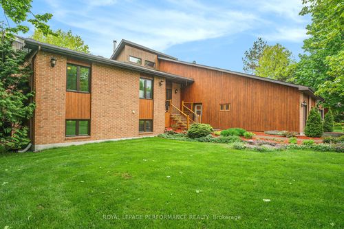 2411 Overdale Dr, Cumberland, ON, K4C1B8 | Card Image