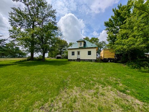 2397 N State Route 1, Watseka, IL, 60970-6004 | Card Image