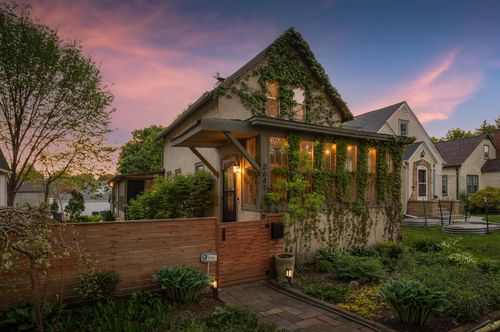 3647 Washburn Ave N, Minneapolis, MN, 55412-1848 | Card Image