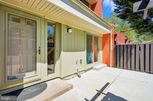 1309 Northgate Sq, RESTON, VA, 20190-3704 | Card Image