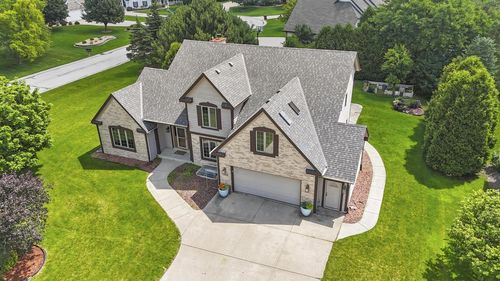 13600 W Eagle Trace Trace, New Berlin, WI, 53151 | Card Image