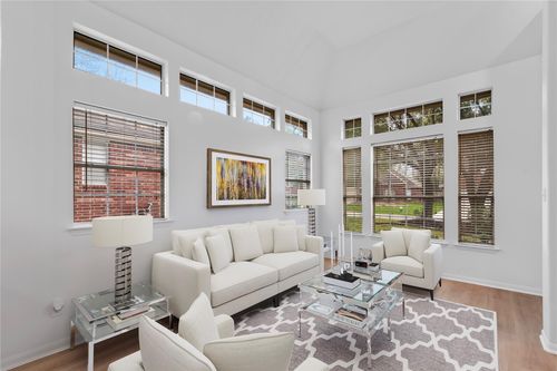22 Almond Branch Pl, The Woodlands, TX, 77382-5712 | Card Image