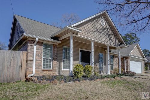 517 Northwest Dr, Wake Village, TX, 75501-5854 | Card Image