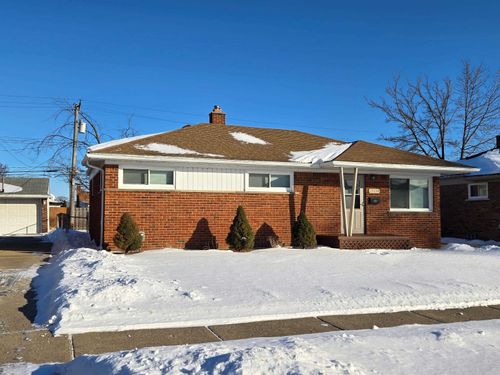 25534 Collingwood St, Roseville, MI, 48066-3956 | Card Image