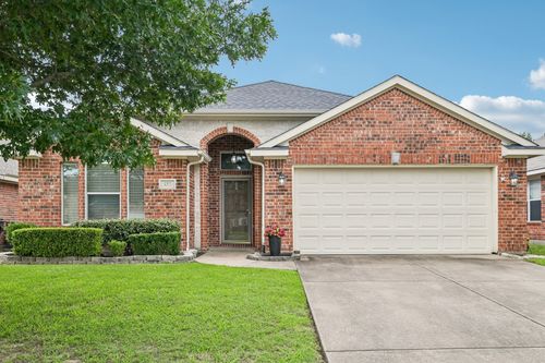 137 Toma Hawk Dr, Greenville, TX, 75402-2802 | Card Image