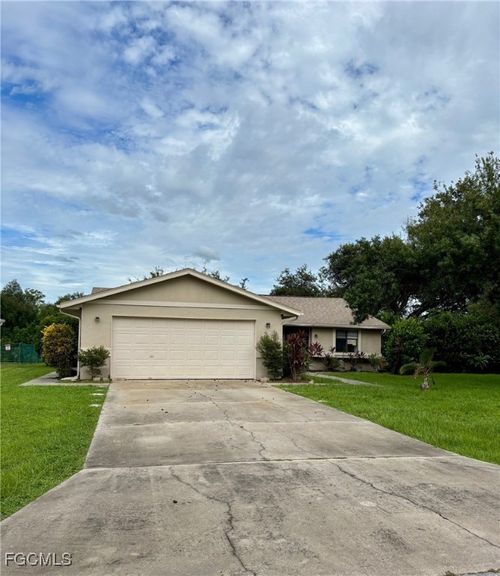 16264 Shadow Pine Rd, NORTH FORT MYERS, FL, 33917-3319 | Card Image