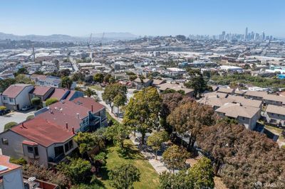 7 Mabrey Court, House other with 3 bedrooms, 2 bathrooms and 4 parking in San Francisco CA | Image 2