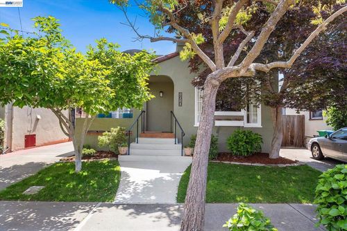 1610 Pacific Ave., Alameda, CA, 94501 | Card Image