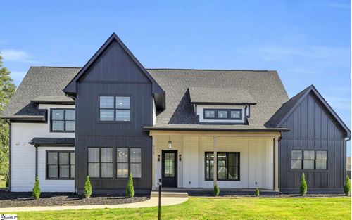 938 Benchmark Dr, Wellford, SC, 29385-9230 | Card Image