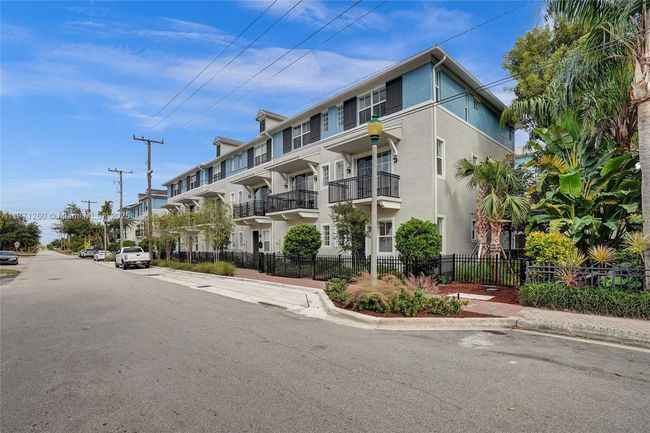 63 Nw 4 Th Ave, Townhouse with 3 bedrooms, 4 bathrooms and null parking in Delray Beach FL | Image 67