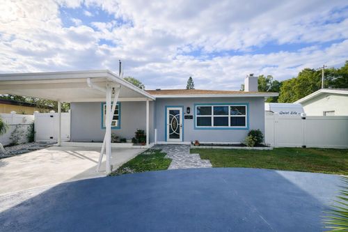 5823 Churchill Cir W, West Palm Beach, FL, 33405-3410 | Card Image