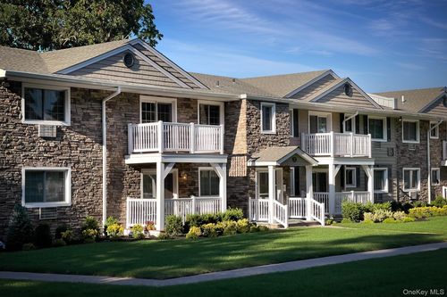 8-2h-9 Williams Boulevard, Brookhaven, NY, 11755 | Card Image