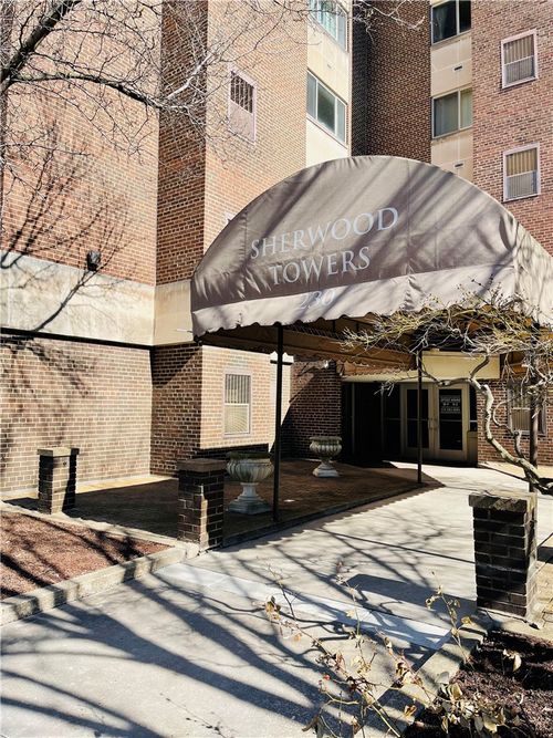 230 N Craig St, Pittsburgh, PA, 15213-1565 | Card Image