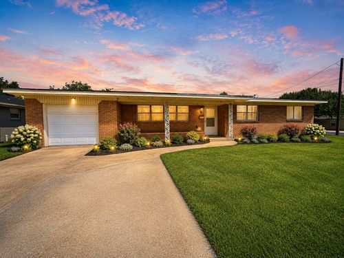 401 W Lamberth Rd, Sherman, TX, 75092-2641 | Card Image