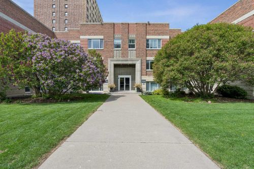4-330 19 Avenue Sw, Calgary, AB, T2S0C9 | Card Image