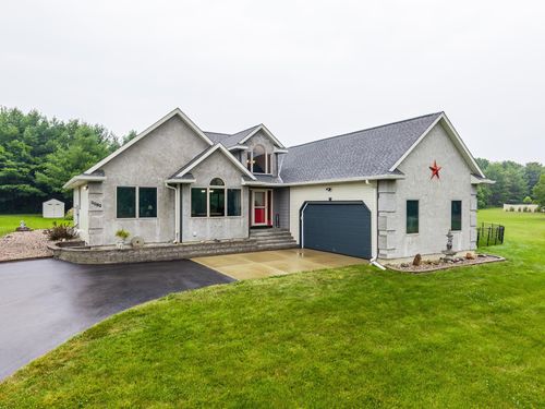3082 E 400 N, Fremont, IN, 46737-8017 | Card Image