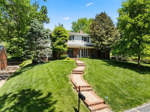 29 Thorndell Dr, Saint Louis, MO, 63117-1037 | Card Image