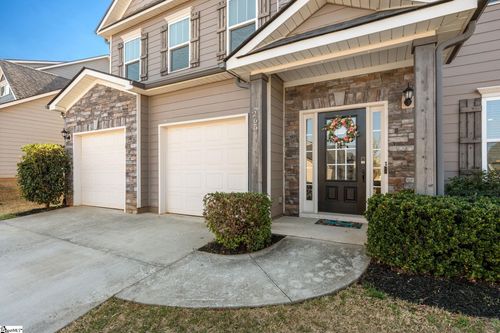 265 Delbourne Ln, Greer, SC, 29651-7188 | Card Image