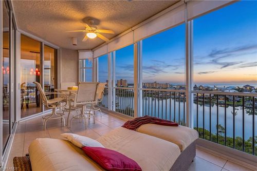 872-4192 Bay Beach Ln, FORT MYERS BEACH, FL, 33931-6932 | Card Image