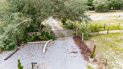 210 Ne 108 Th Lane, House other with 3 bedrooms, 2 bathrooms and null parking in Branford FL | Image 2