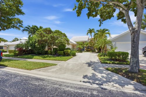2319 Saratoga Bay Dr, West Palm Beach, FL, 33409-7230 | Card Image
