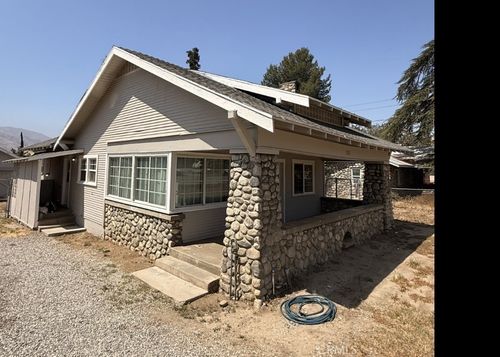 292 E George St, Banning, CA, 92220-5605 | Card Image