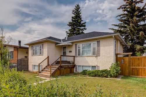 8540 46 Avenue Nw, Calgary, AB, T3B1Y6 | Card Image