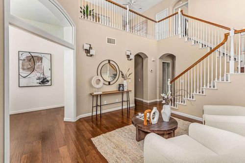 3218 Rancho Reata, Carlsbad, CA, 92009 | Card Image