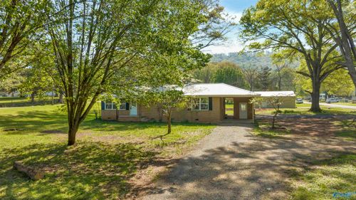 417 Railroad Ave, Valley Head, AL, 35989-4263 | Card Image
